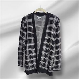 Plaid Black and White Women's Sweater
